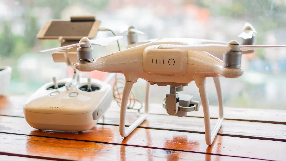 How to Choose the Best Motor for a Drone in 2025 - Retek Motors
